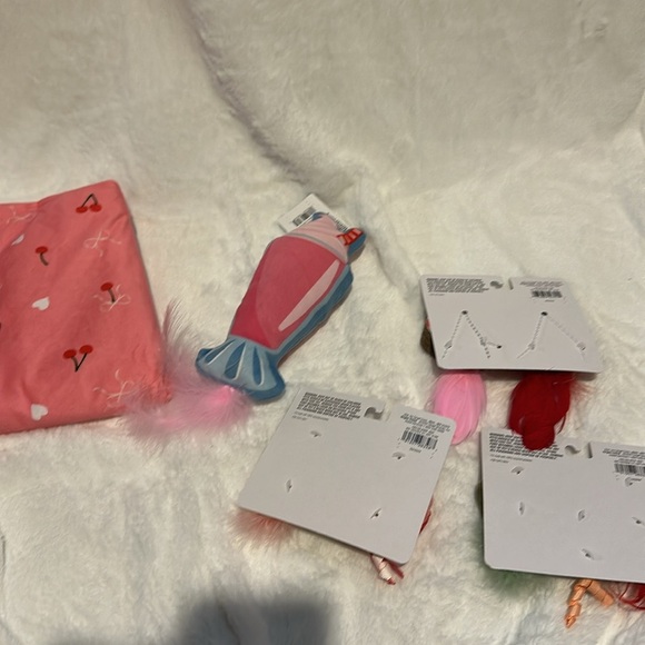 New Cat Toys lot of 5 Pink hearts cherry & sushi - Picture 8 of 8